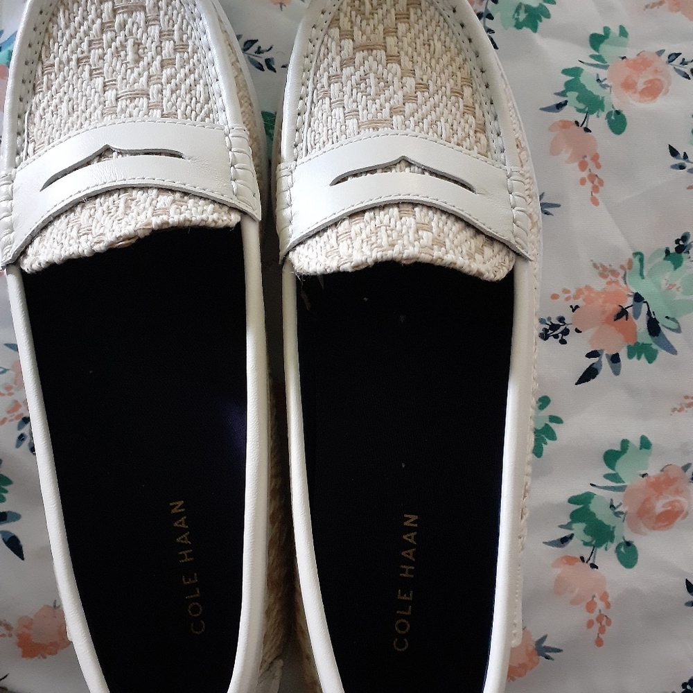 Shoes - Picture 2 of 3